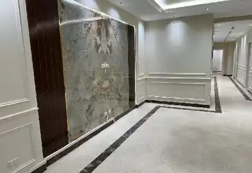 شقق للإيجار - 6 غرف - بالدور 4