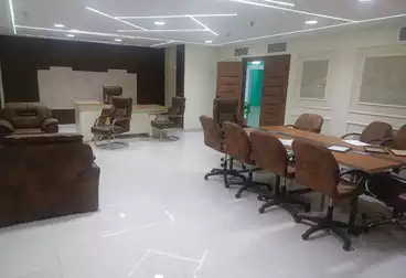 Administrative For rent - 5 rooms - floor 2