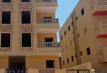 Apartment with Garden For sale - 3 rooms - floor 0