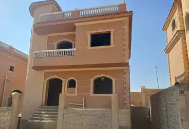Villas For sale - 4 rooms