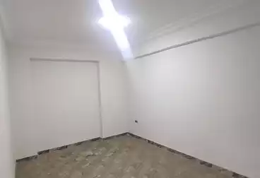 Apartments For sale - 3 rooms - floor 1