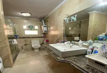Apartments For sale - 3 rooms - floor 1