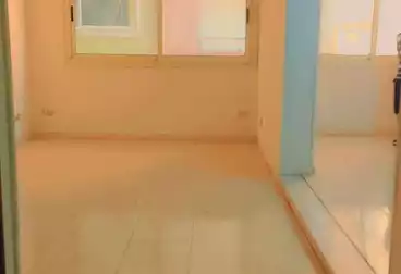 Apartments For sale - 2 rooms - floor 4