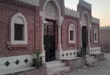 مدافن للبيع