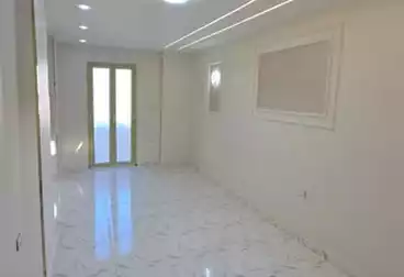 Apartments For sale - 2 rooms - floor 5