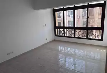 شقق للبيع - 3 غرف - بالدور 3
