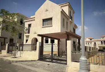 Separate Villa For sale - 5 rooms
