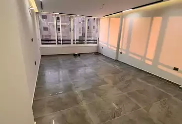Apartments For rent - 3 rooms - floor 4