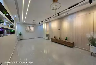 Apartments For sale - 3 rooms - floor 1