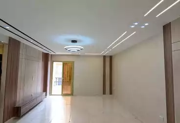 Apartments For sale - 3 rooms - floor 4