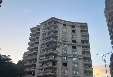 Apartments For sale - 4 rooms - floor 3