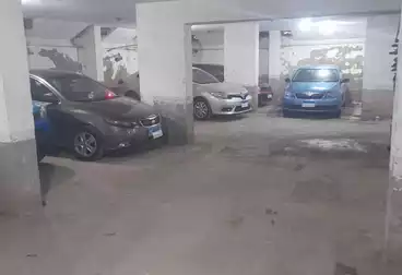جراج للبيع