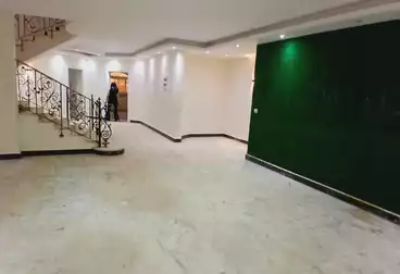 Offices For rent - 5 rooms - floor 0