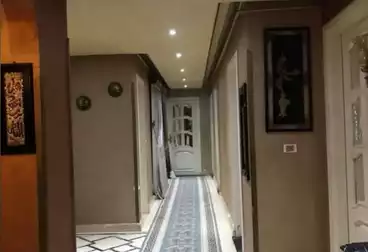 شقق للبيع - 3 غرف - بالدور 2