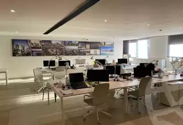 Offices For rent - 6 rooms - floor 5