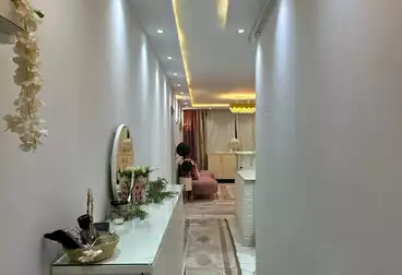 Apartments For sale - 3 rooms - floor 7