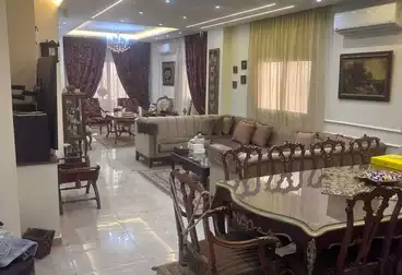 Furnished Apartment For sale - 3 rooms - floor 3