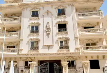 Apartment with Garden For sale - 3 rooms - floor 0