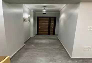 Furnished Apartment For sale - 3 rooms - floor 4