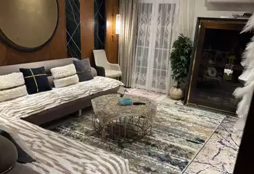 Furnished Apartment For sale - 3 rooms - floor 7