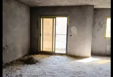 Apartments For sale - 3 rooms - floor 1