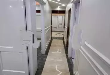 Apartments For sale - 3 rooms - floor 1