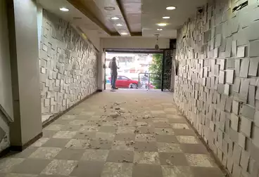 Commercial For sale - floor 0