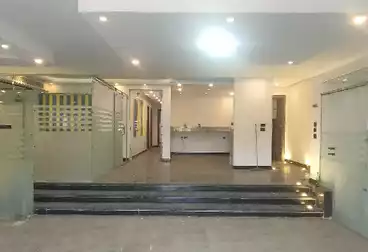 Administrative For rent - 5 rooms - floor 3