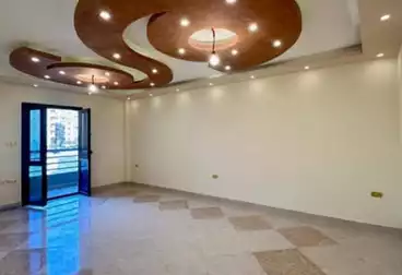 شقق للبيع - 3 غرف - بالدور 1