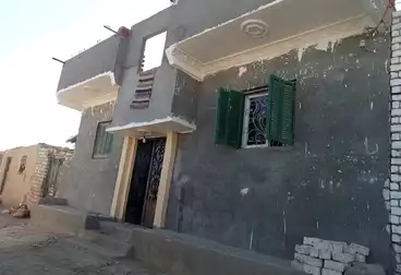 Building For sale - 3 rooms