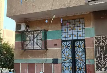 House / Home For sale - 4 rooms