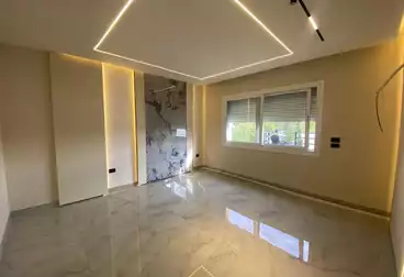 Studio with garden For sale - 1 rooms - floor 0