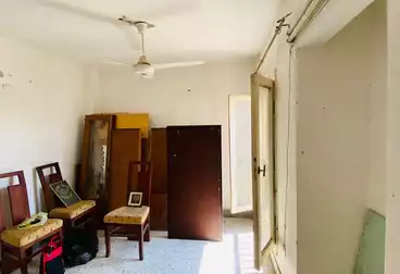 Apartments For sale - 2 rooms - floor 5