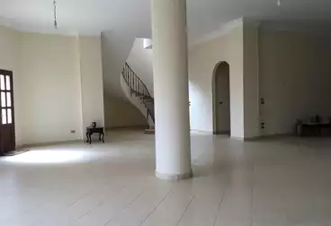 Villas For sale - 9 rooms