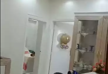 Apartments For sale - 2 rooms - floor 5
