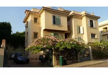 Villas For sale - 6 rooms