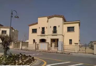 Separate Villa For sale - 5 rooms