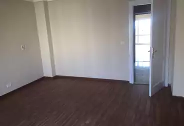 Apartments For rent - 3 rooms - floor 5