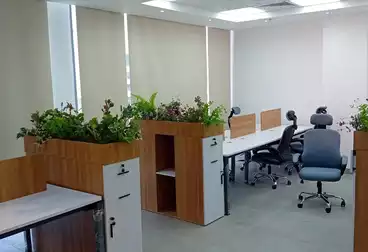 مكاتب للإيجار - 4 غرف - بالدور 3
