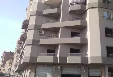 شقق للبيع - 3 غرف - بالدور 1