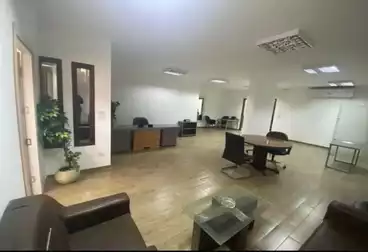 Offices For rent - 3 rooms - floor 2
