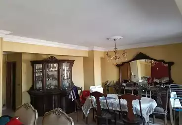 Furnished Apartment For sale - 3 rooms - floor 5
