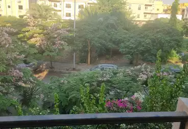 Apartments For sale - 3 rooms - floor 1