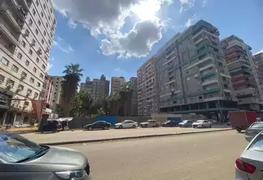 Apartments For sale - 3 rooms - floor 2