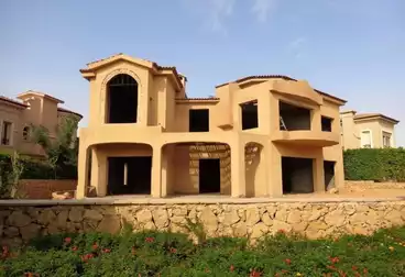 فلل للبيع - 6 غرف