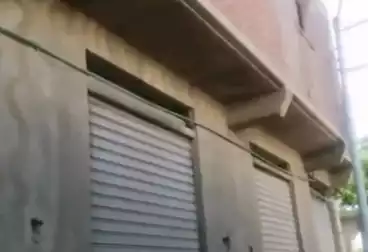 House / Home For sale - 4 rooms
