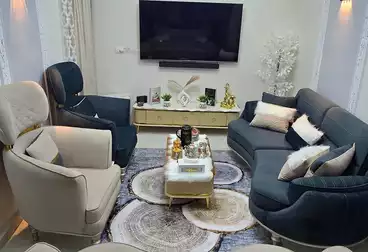 Furnished Apartment For sale - 3 rooms - floor 17