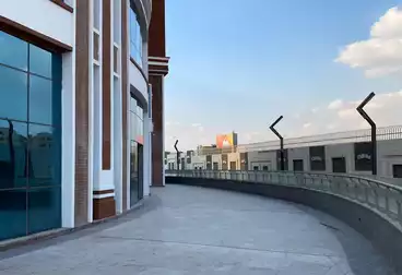 مبنى إداري للإيجار