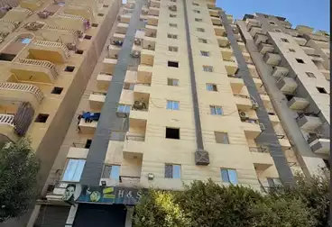 جراج للبيع