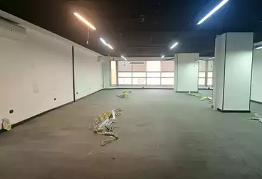 Administrative For rent - 9 rooms - floor 5